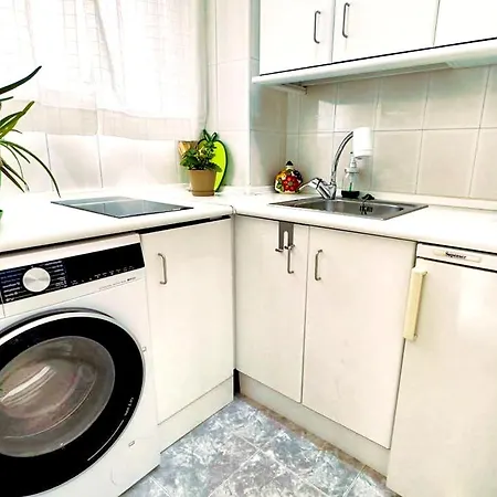 Apartment Skol 123. Great Studio For On The Beachfront. Marbella